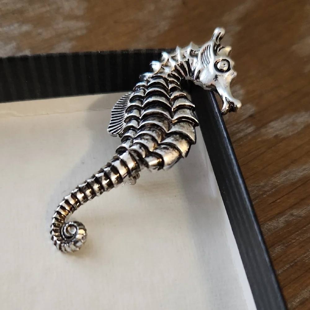 Silver Tone Seahorse Brooch